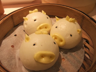 Photo of pig-shaped steamed buns